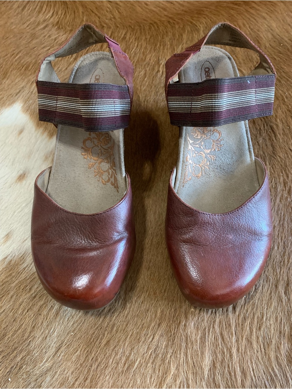 aetrek EW638W Olivia Wedge Size 10 Brown